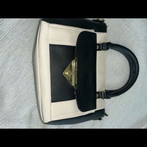 Steve Madden purse